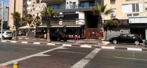 bat yam