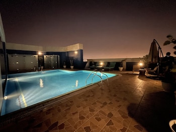 al mansour plaza hotel