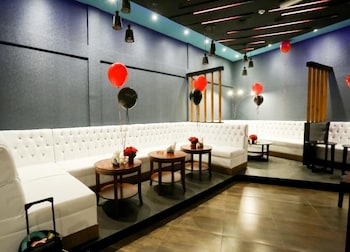 al mansour plaza hotel