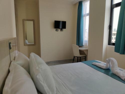 glam hotel