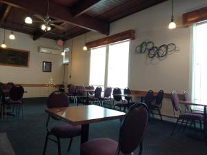 shoal lake motor inn