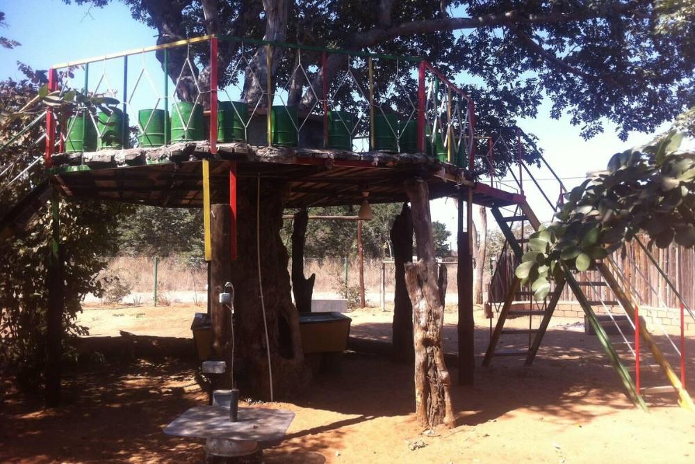 bananyana backpackers