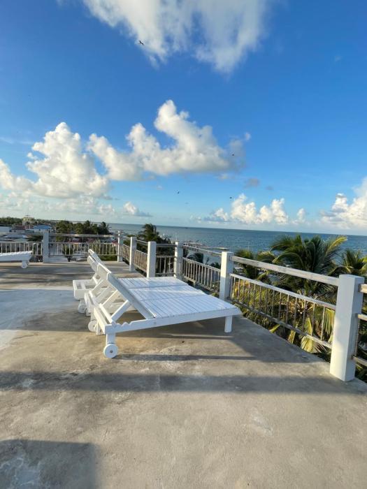 caye caulker beach hotel