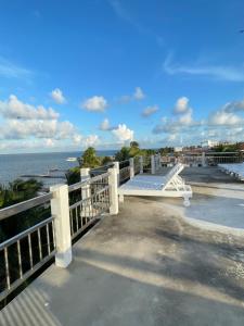 caye caulker beach hotel