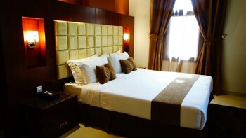 almuhaidb jarir almalaz