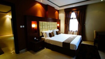 almuhaidb jarir almalaz