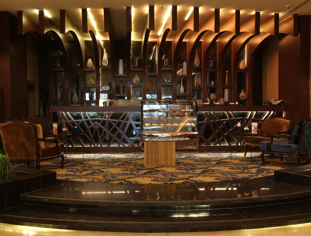 almuhaidb faisaliah hotel suites
