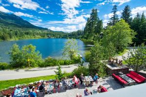 Nita Lake Lodge,British Columbia>>Whistler,4 star