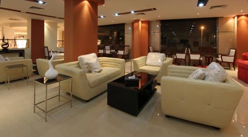 raoum inn hail