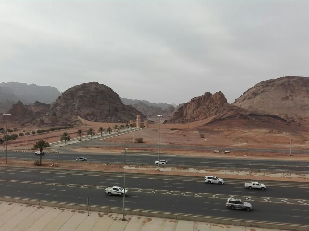 raoum inn hail