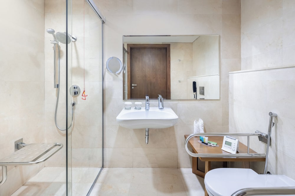 doubletree by hilton jeddah al andalus mall
