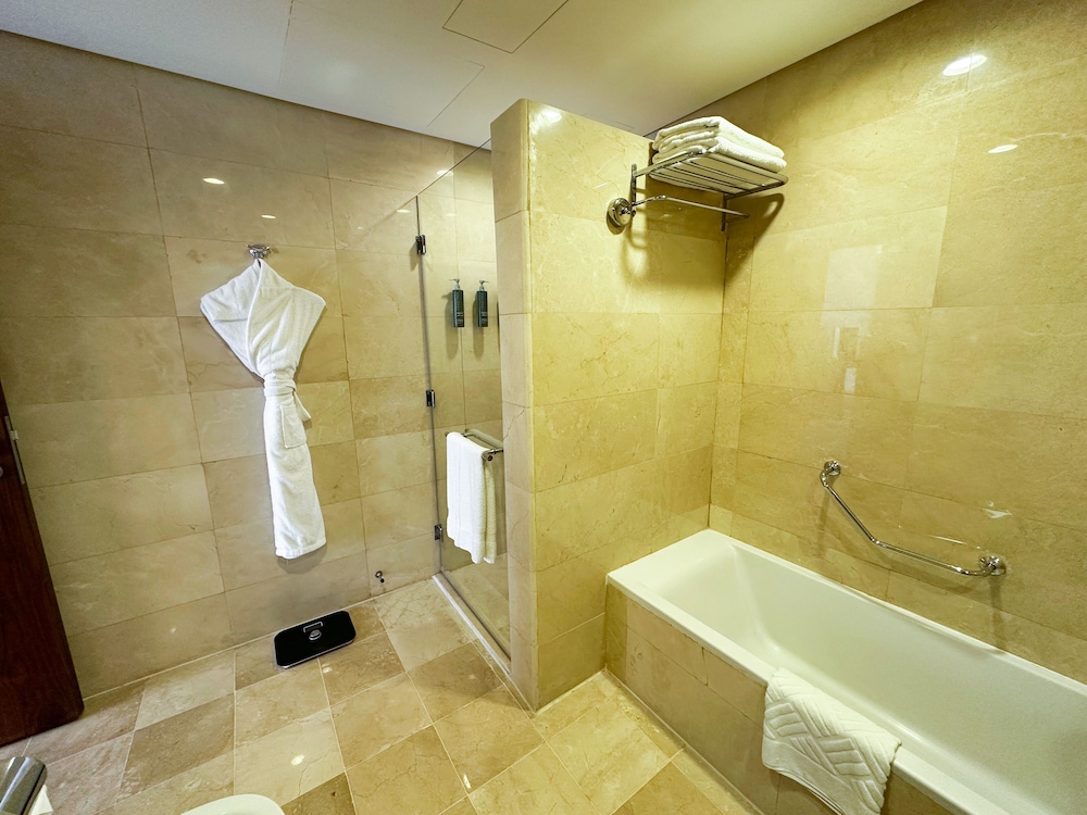 doubletree by hilton jeddah al andalus mall