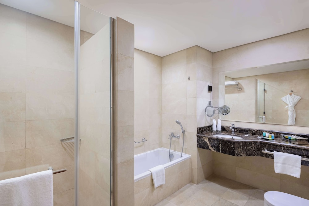 doubletree by hilton jeddah al andalus mall