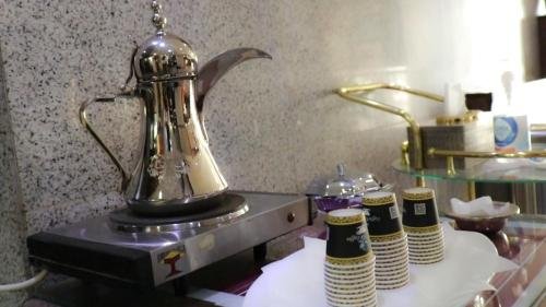 Al Farhan Hotel Suites (Exit 15),,2 star