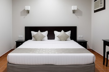 almawasem alarbaa hotel suites