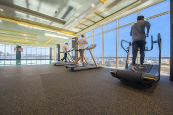 bayat hotels company