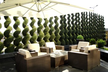 bayat hotels company