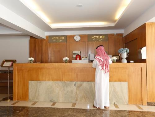 hotelier suites by cantonal