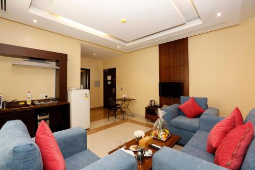 hotelier suites by cantonal