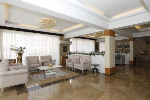 hotelier suites by cantonal