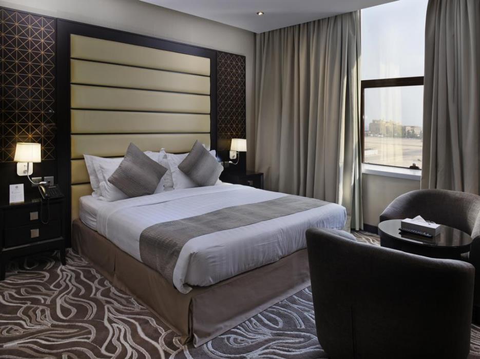 naviti warwick al khobar