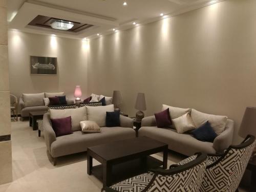 naviti warwick al khobar