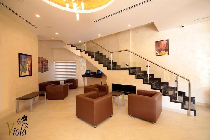 viola hotel suites