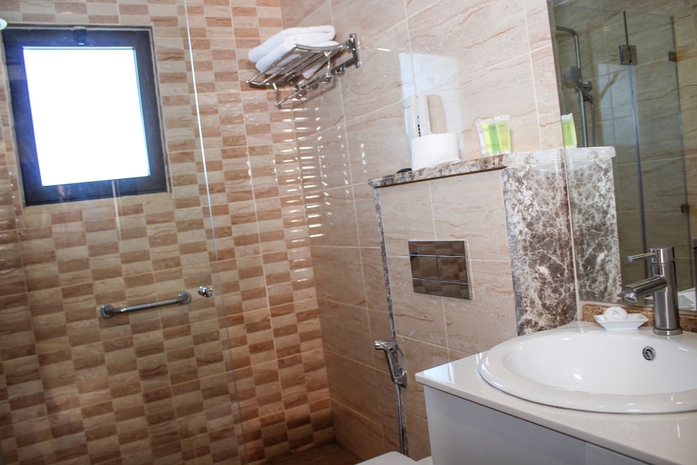 almond hotel apartments