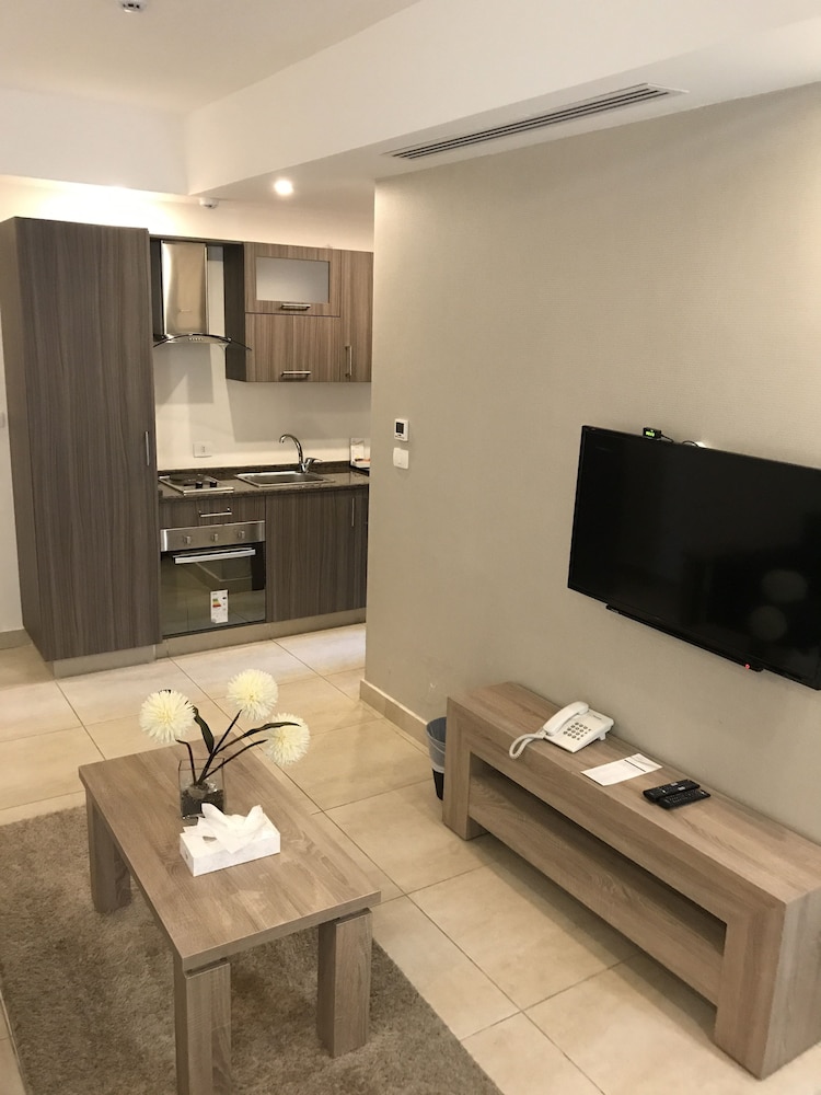 almond hotel apartments