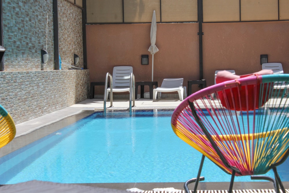 almond hotel apartments