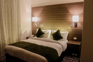 almond hotel apartments