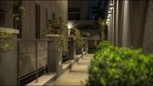 shams al weibdeh hotel apartment