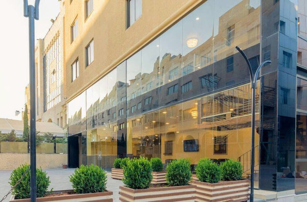 jewheret alswefiah hotel suites