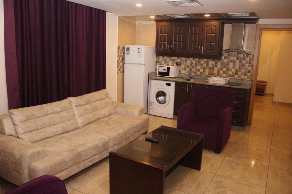 jewheret alswefiah hotel suites