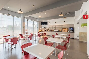 city express junior by marriott ciudad del carmen aeropuerto