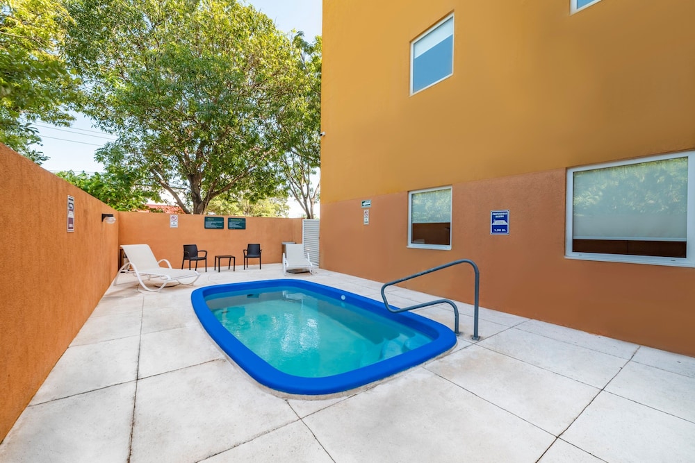 city express junior by marriott ciudad del carmen aeropuerto