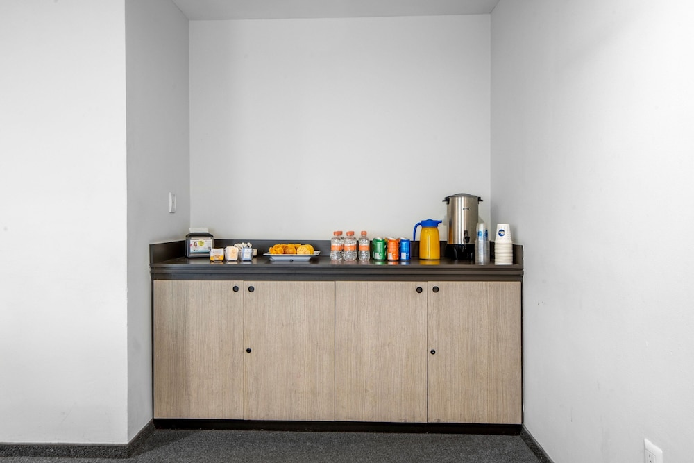 city express junior by marriott ciudad del carmen aeropuerto