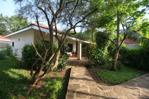 diani cottages