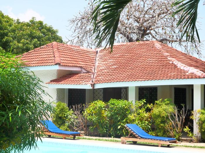 diani cottages