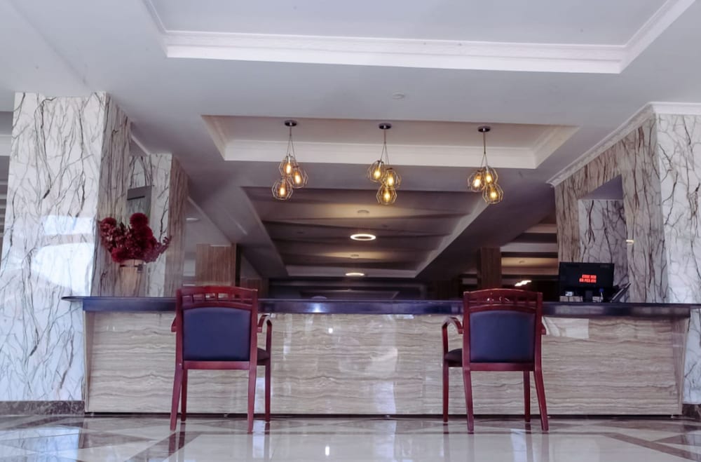 the luke hotel cravers thika