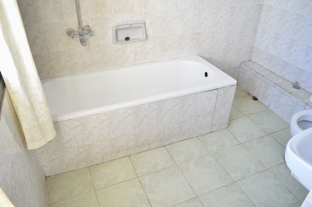 cool breeze hotel mombasa