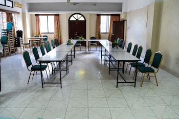 cool breeze hotel mombasa