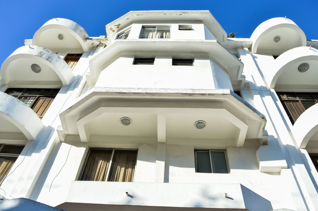 cool breeze hotel mombasa