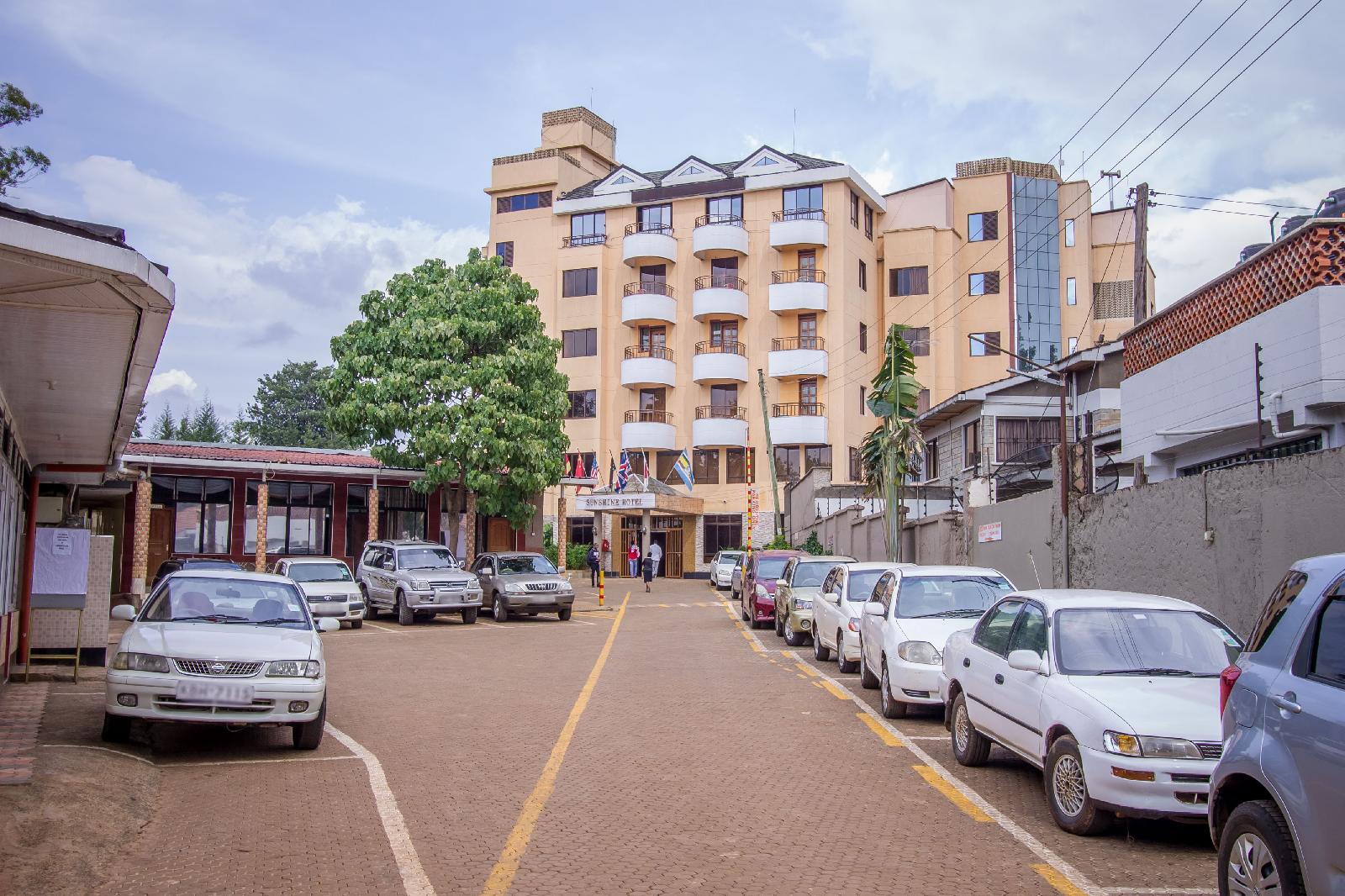 Sunshine Hotel,Moi Garden>>Kericho,3 star