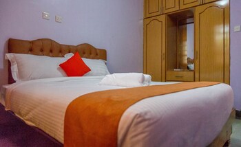 kuniville guest house