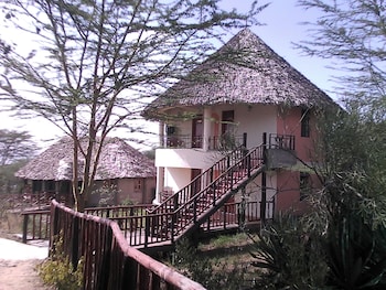 sirville lake elementaita lodge