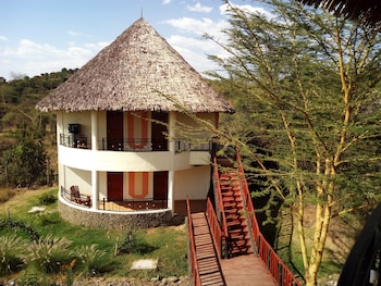 sirville lake elementaita lodge
