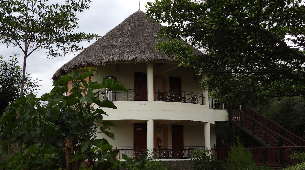 sirville lake elementaita lodge