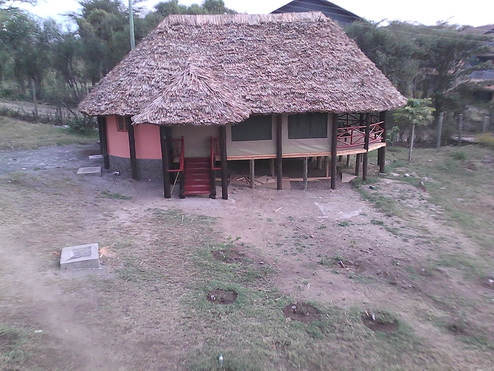sirville lake elementaita lodge