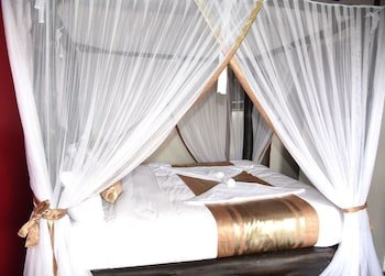 The Old Kings Lodge And Resort,Ongata Rongai>>Nairobi,3 star